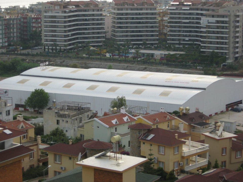 Вид на картинг Hotel Akropol