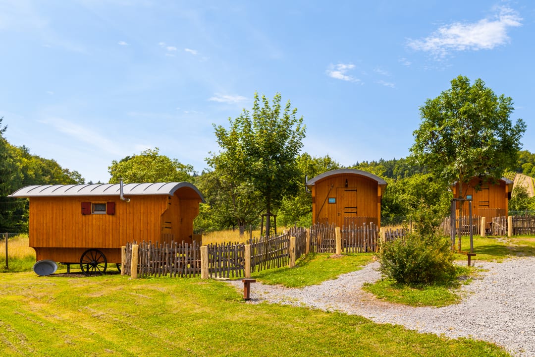 Außenansicht Natur-Resort Tripsdrill