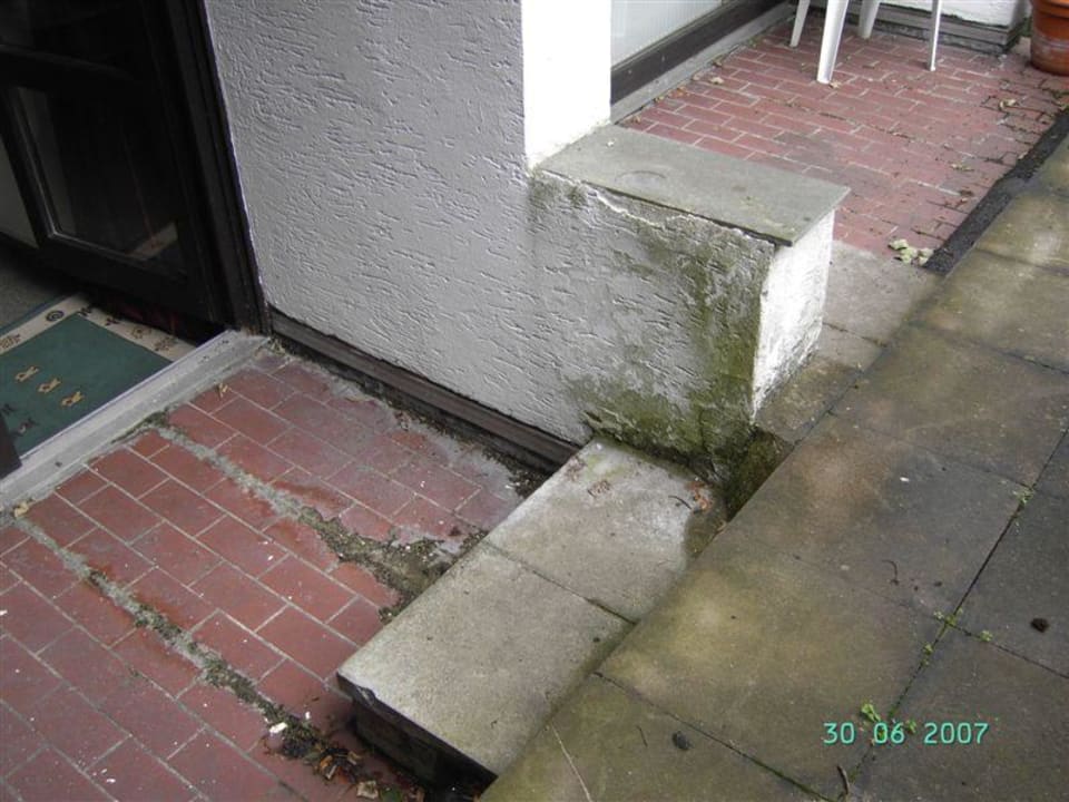 Ausgang zur Terrasse Hotel Astenstübchen