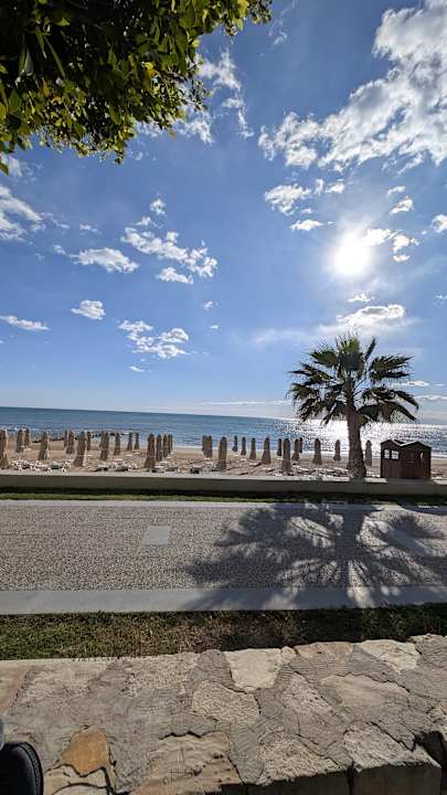 Strand Melas Resort Hotel