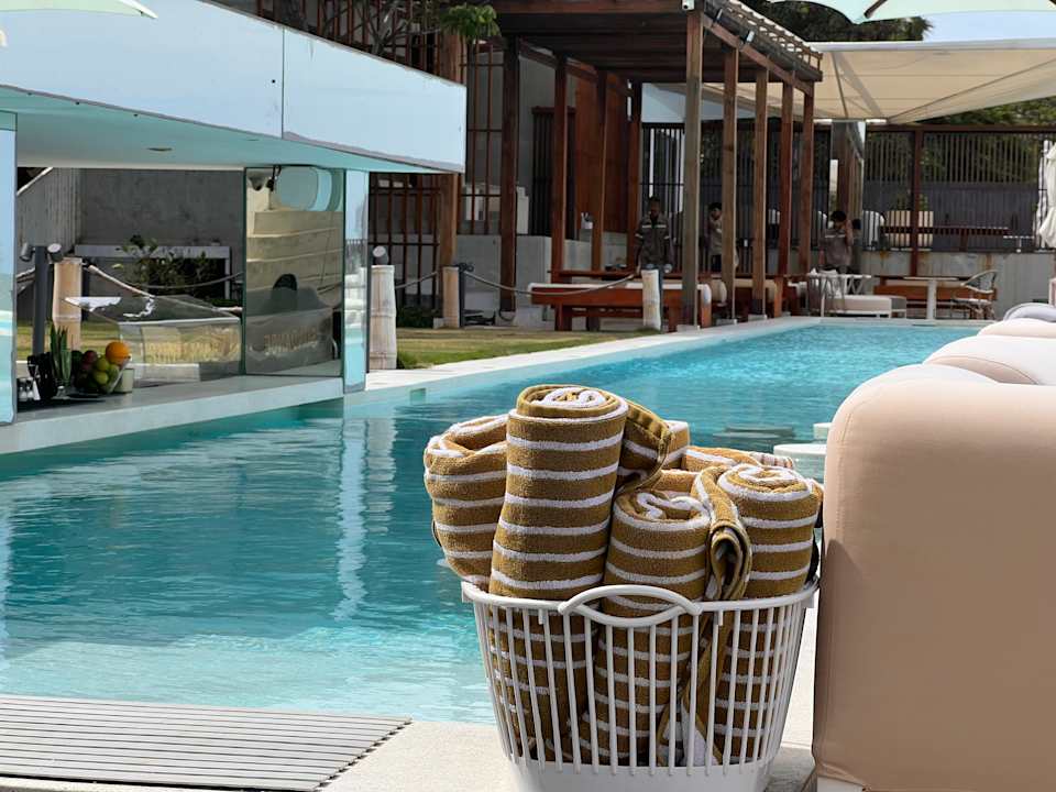 Pool Sundance Dayclub Hua Hin