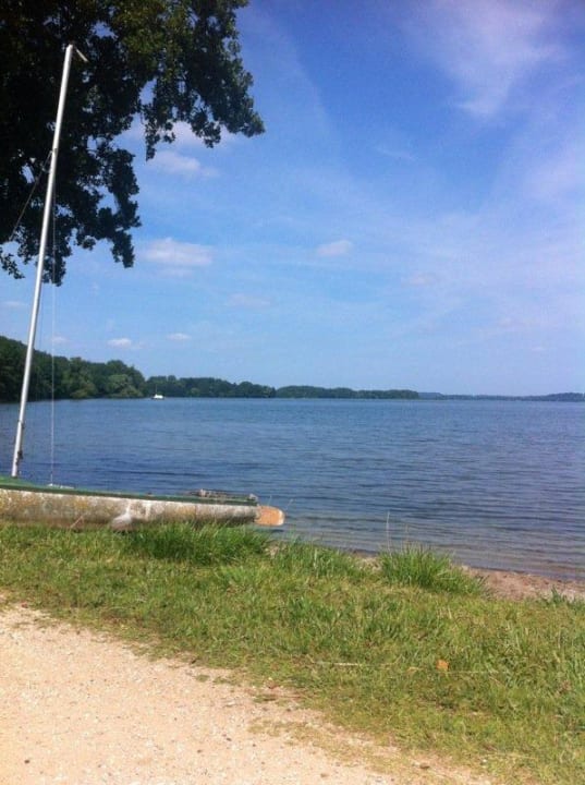 Hoteleigener Strand Hotel Zur Mühle Am See