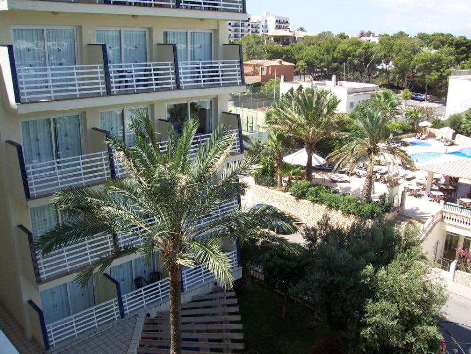 Blickrichtung Poolanlage Smy Portocolom