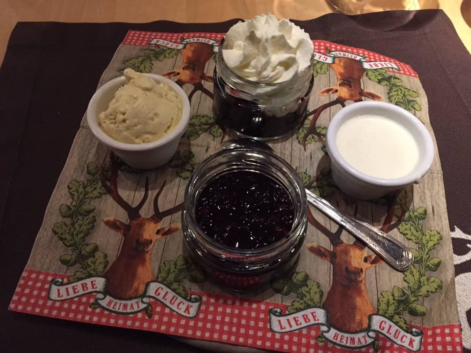 Rote Grütze (Fuhrmannskneipe) Relais Chateaux Jagdhof Glashütte