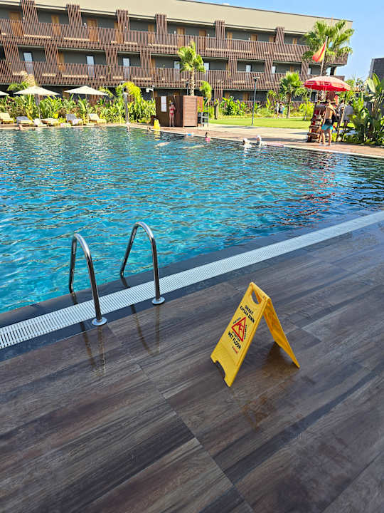 Pool Jacaranda Luxury Resort