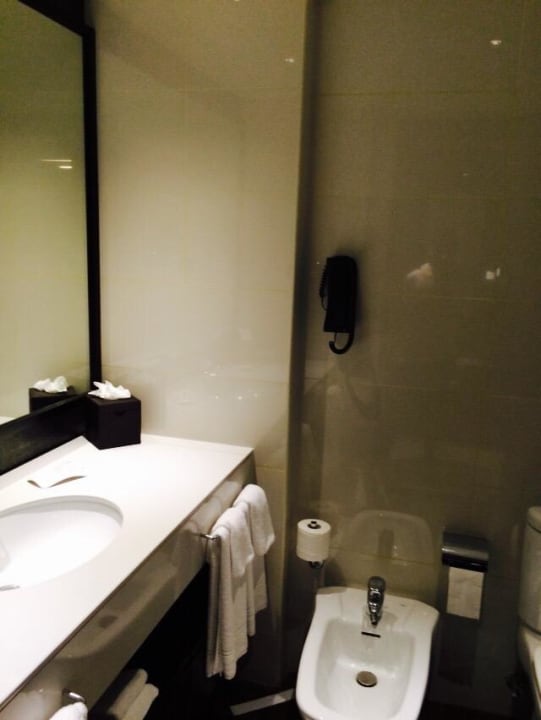 Badezimmer Le Meridien Mina Seyahi Beach Resort & Waterpark