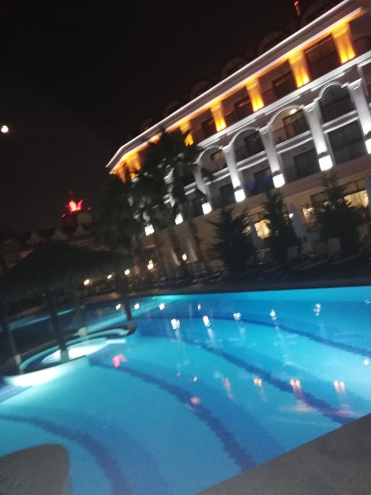 Pool Well Palace Side