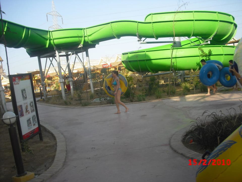 Noch 'ne Rutsche Pickalbatros Jungle Aqua Park Resort - Neverland Hurghada