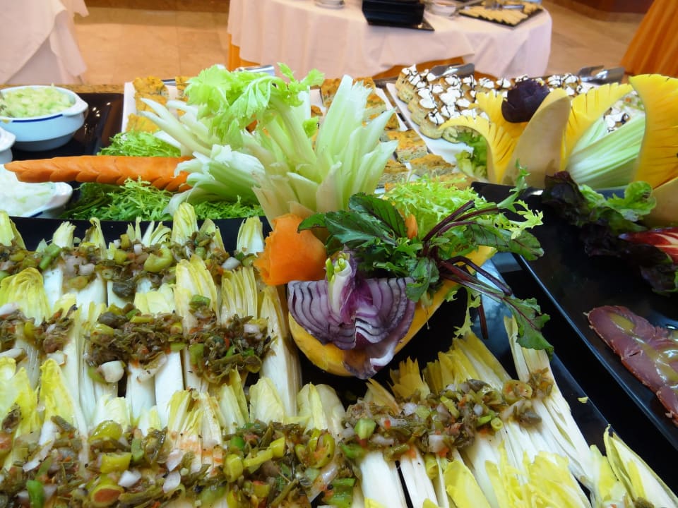 Deko bei den Vorspeisen Hipotels Eurotel Punta Rotja Golf & Spa