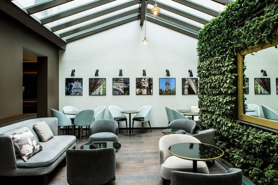 Lounge Hotel Le Parisis - Paris Tour Eiffel