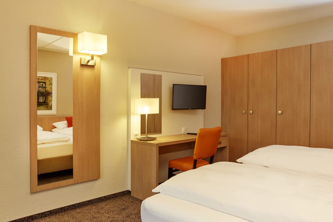 Zimmer H4 Hotel Arcadia Locarno
