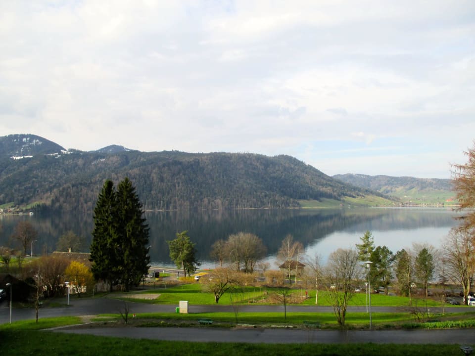 ZUFAHRT ZUR ANLAGE Hotel Ländli