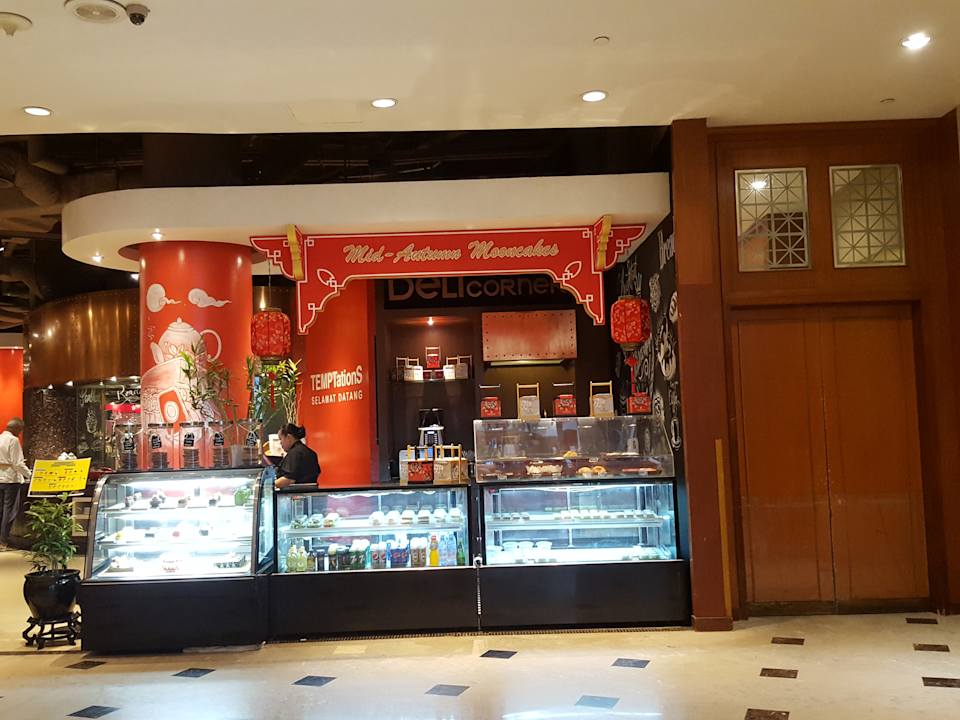 Lobby Renaissance Kuala Lumpur Hotel