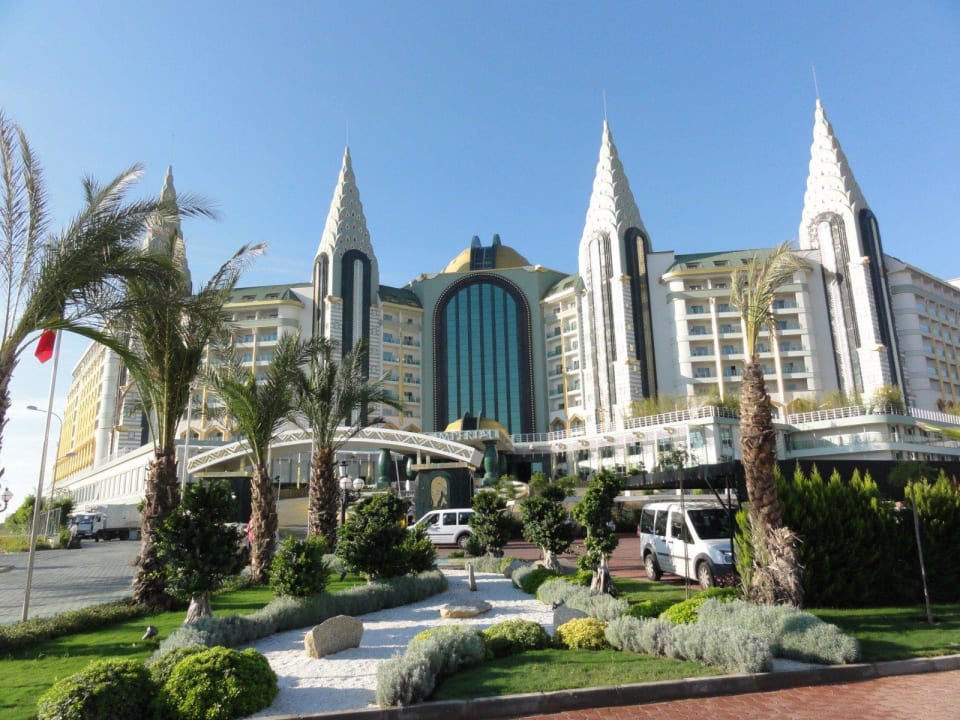 Eingang Hotel Delphin Imperial