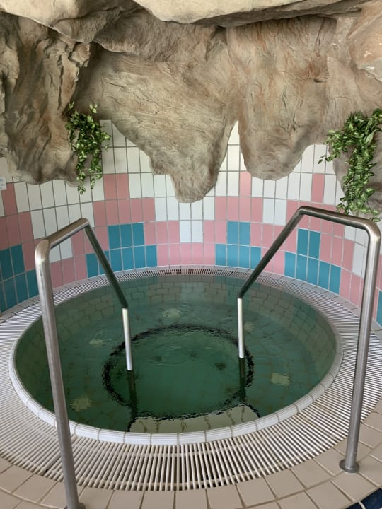 Pool Victor's Residenz-Hotel Teistungenburg