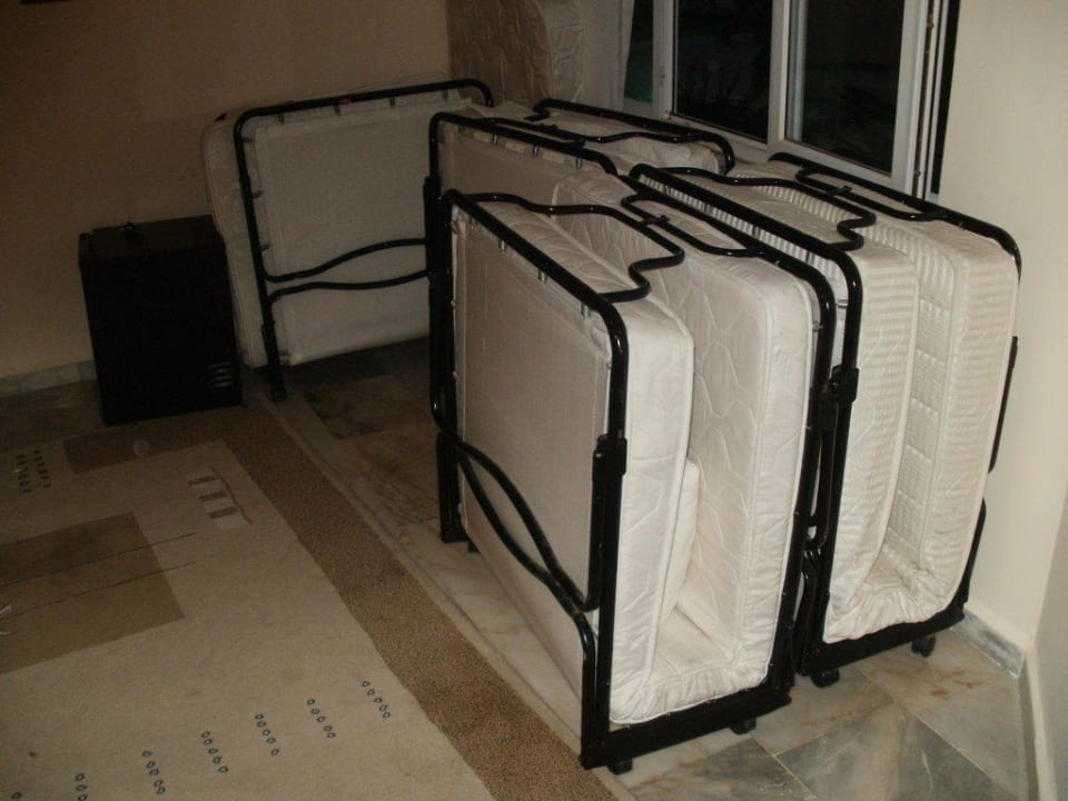 Zustellbetten im Flur Hotel Özgürhan