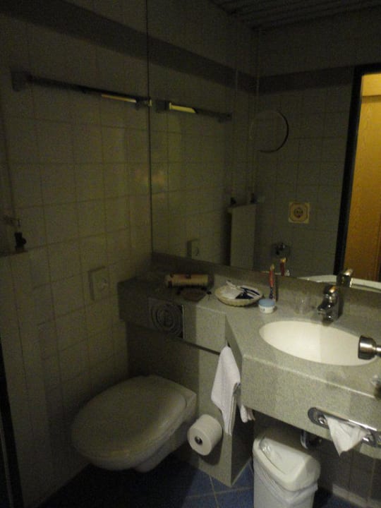 Toaleta Hotel Königshof The Arthouse