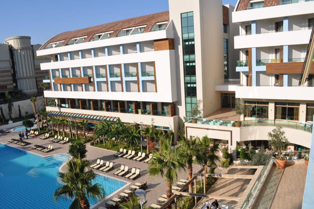 Blick vom Balkon Port Side Resort Hotel