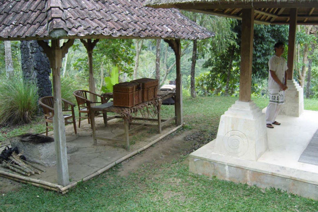 Picknick im Reisfeld Hanging Gardens of Bali