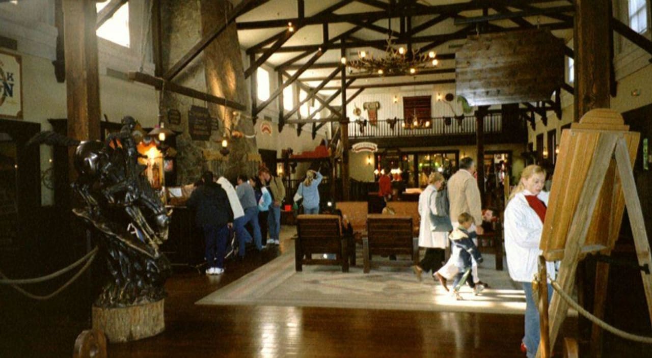 Eingangshalle Disney's Hotel Cheyenne