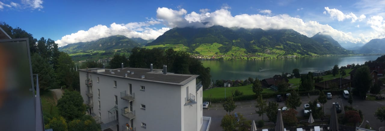 Blick auf das Angestelltenhaus Seehotel Wilerbad
