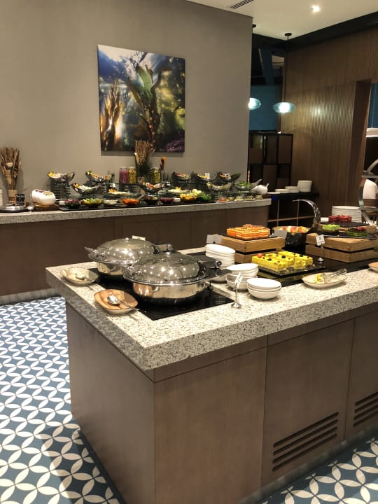 Gastro Wyndham Garden Ajman Corniche