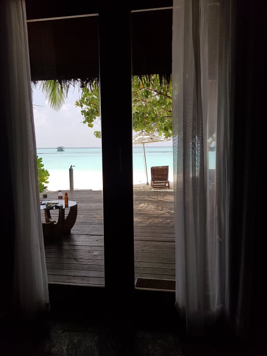 Ausblick Outrigger Maldives Maafushivaru Resort