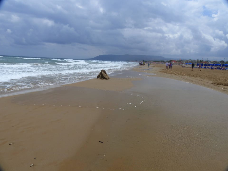 Strand direkt am Hotel HARPIN Happy Days Beach Hotel