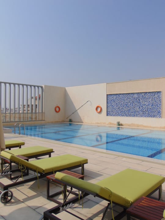Pool Dana Rayhaan by Rotana