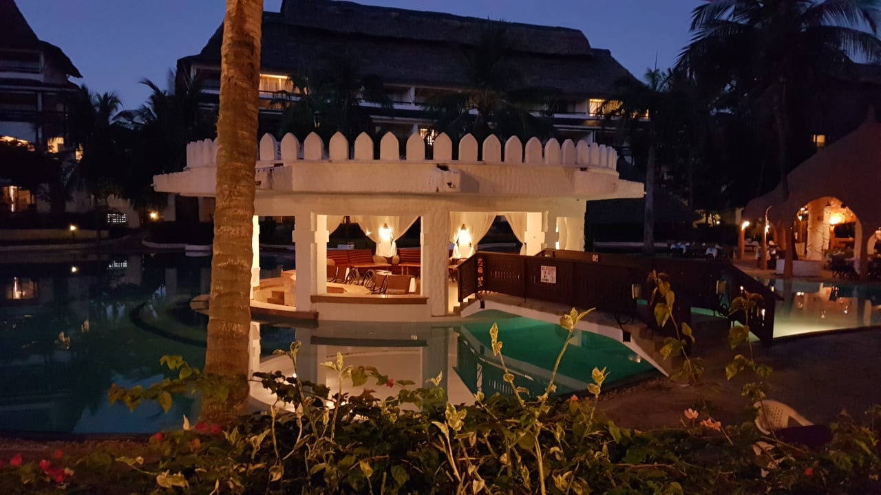 Gastro Hotel Southern Palms Beach Resort