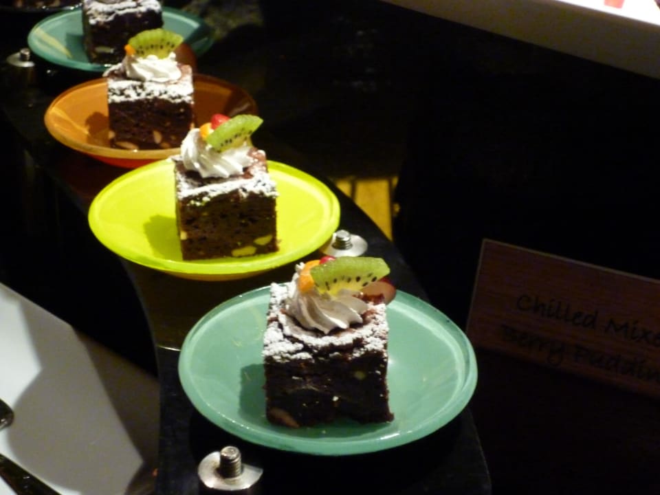 Funama Buffet Restaurant Vilamendhoo Island Resort & Spa