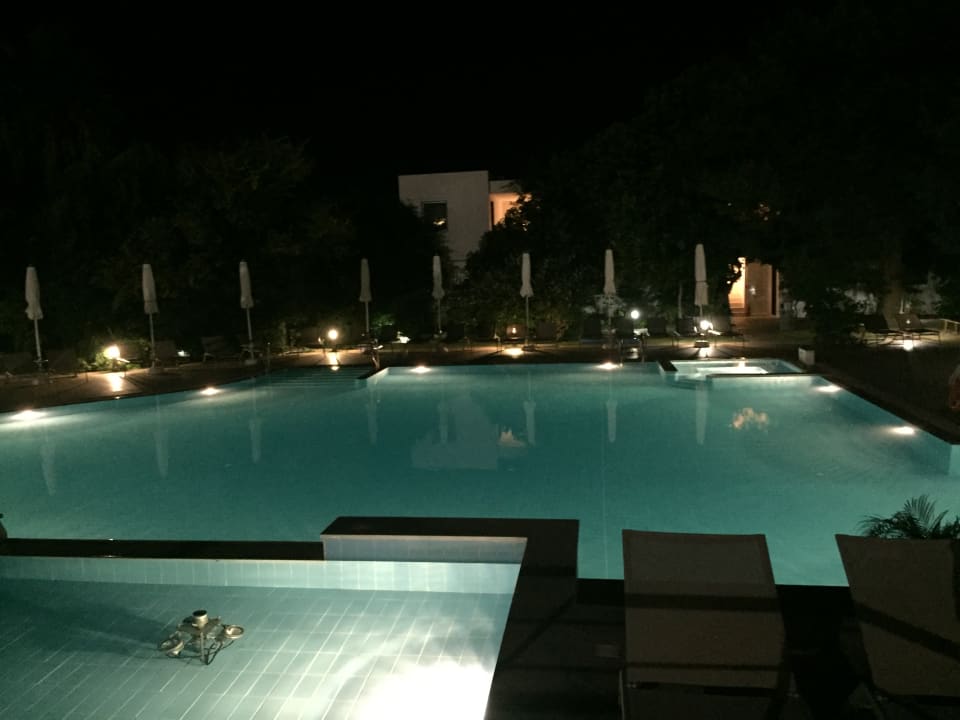 Pool Caravia Beach Hotel