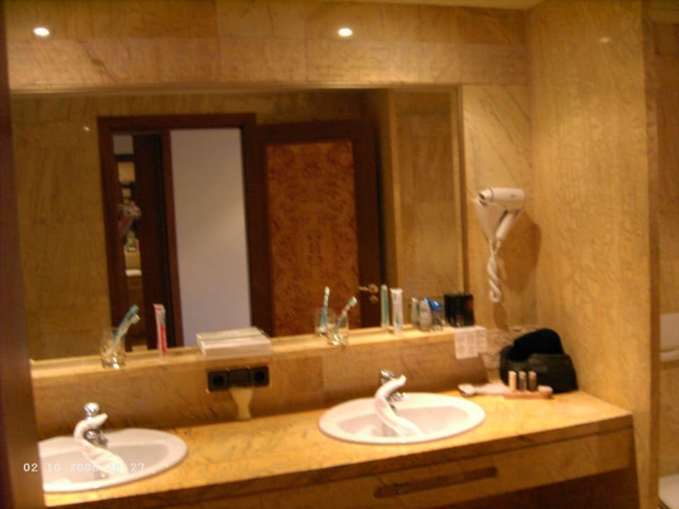 Bad Hotel Serrano Palace