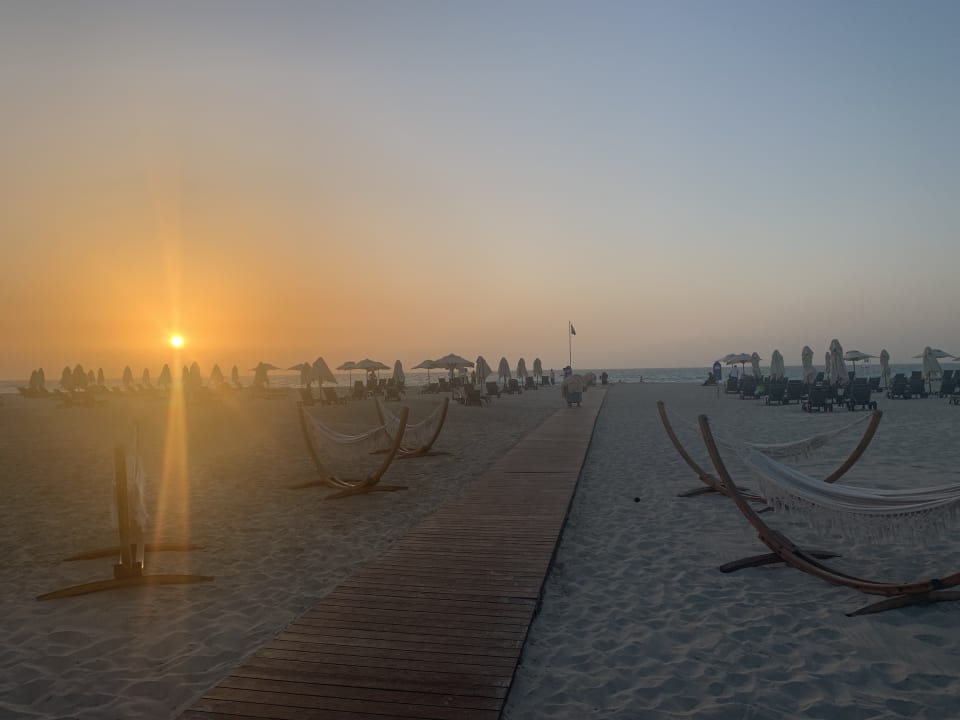 Strand Rixos Premium Saadiyat Island