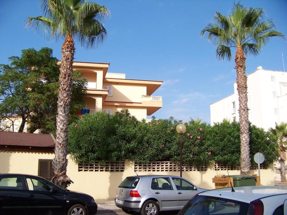 Hotel von der Straße aus gesehen Grupotel Dunamar