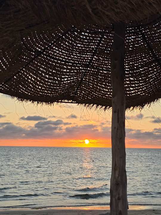 Strand Marhaba Royal Salem