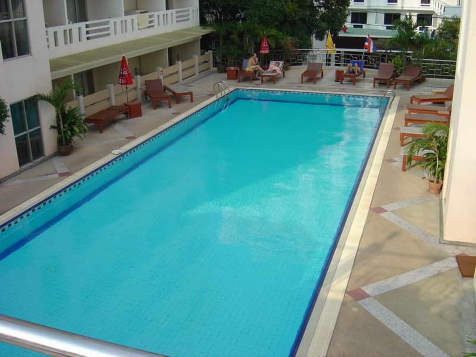 Pool Eastiny Place Hotel