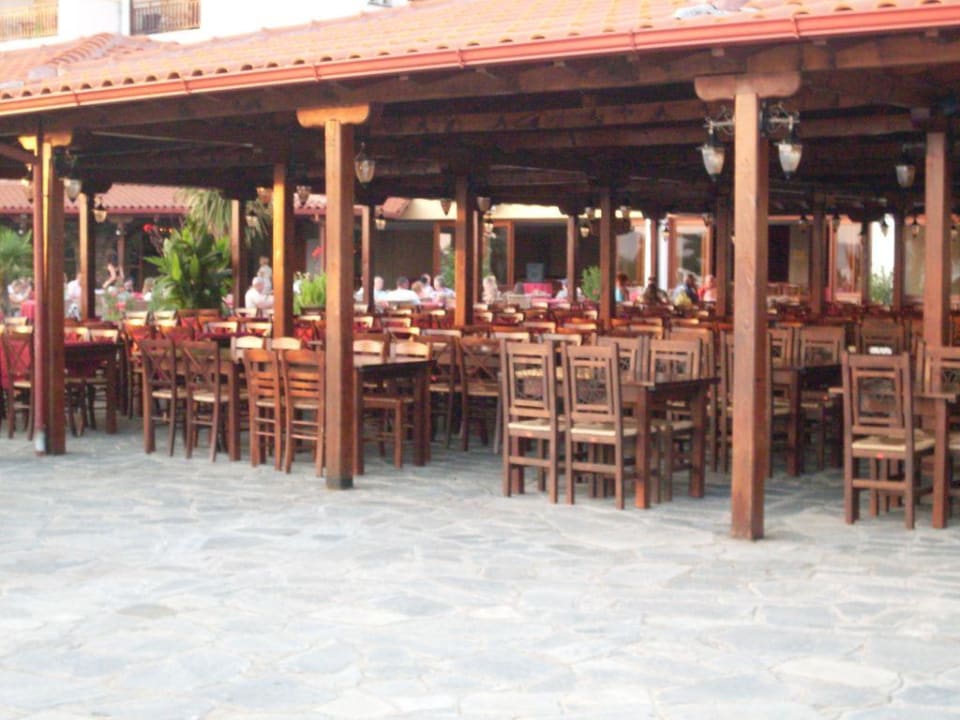 Hotel-Taverne Akrathos Beach Hotel