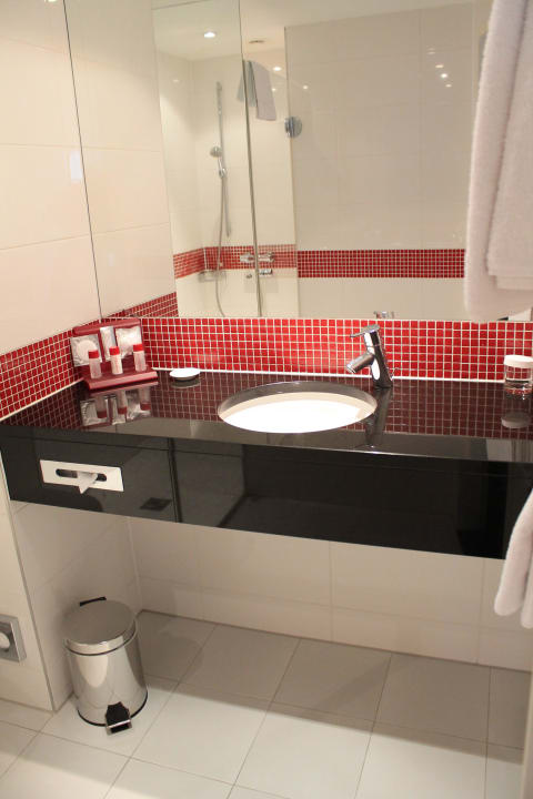 Bad OREA Hotel Angelo Praha