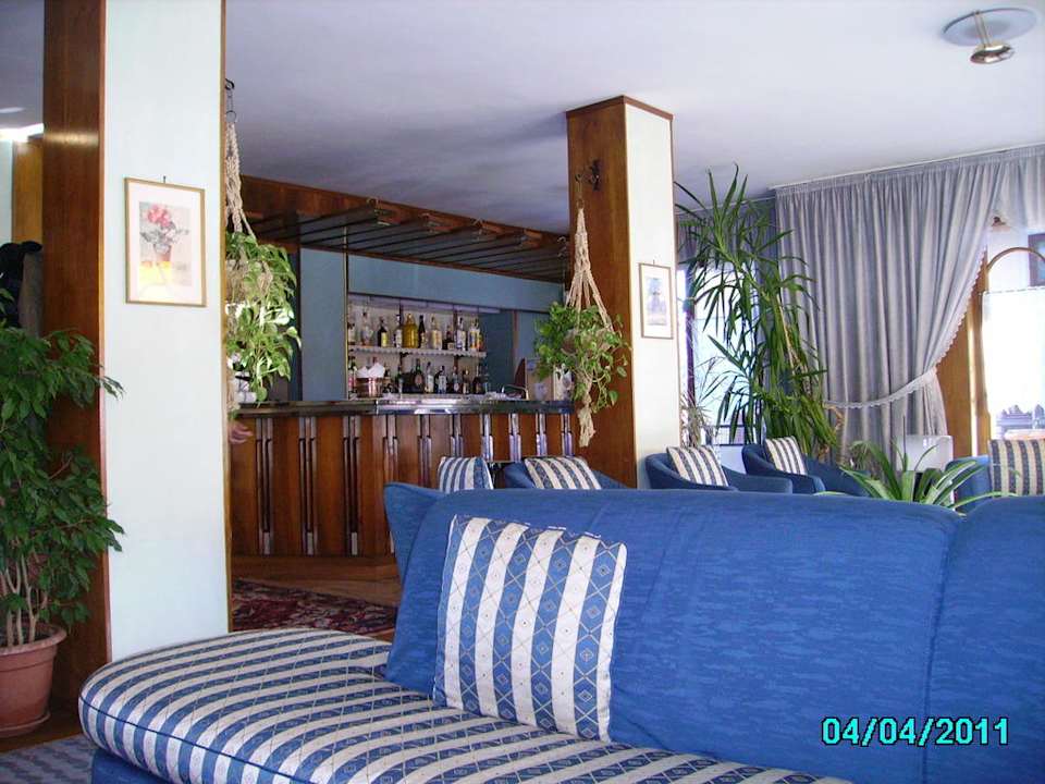 Il bar vicino alla hall Hotel Elena