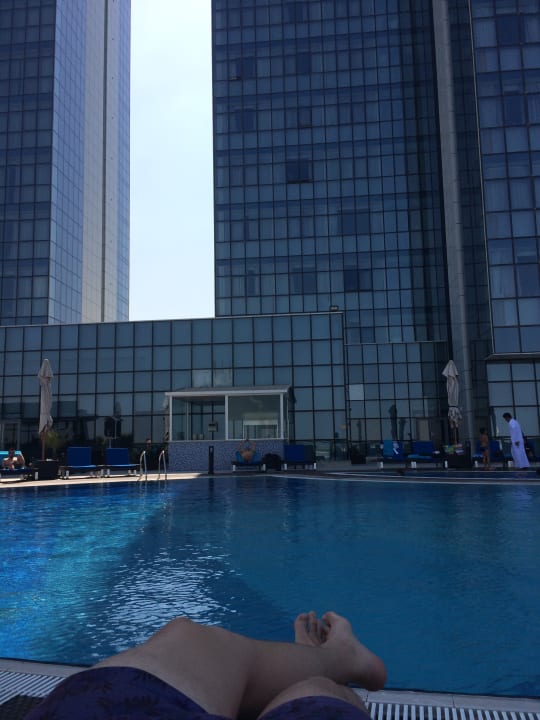 Pool Hotel Novotel Abu Dhabi Gate