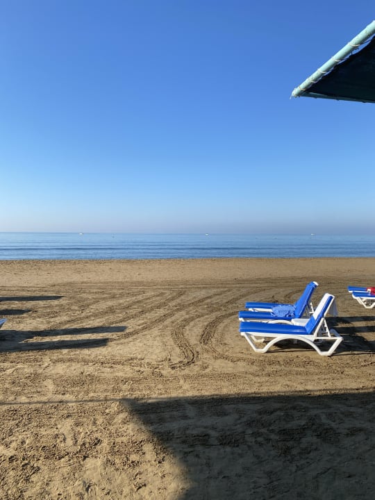 Strand Iz Flower Side Beach Hotel