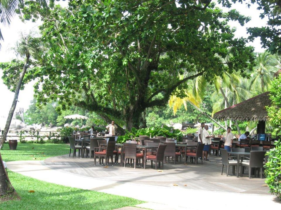 Poolbar Hotel Shangri-La Rasa Sayang Resort