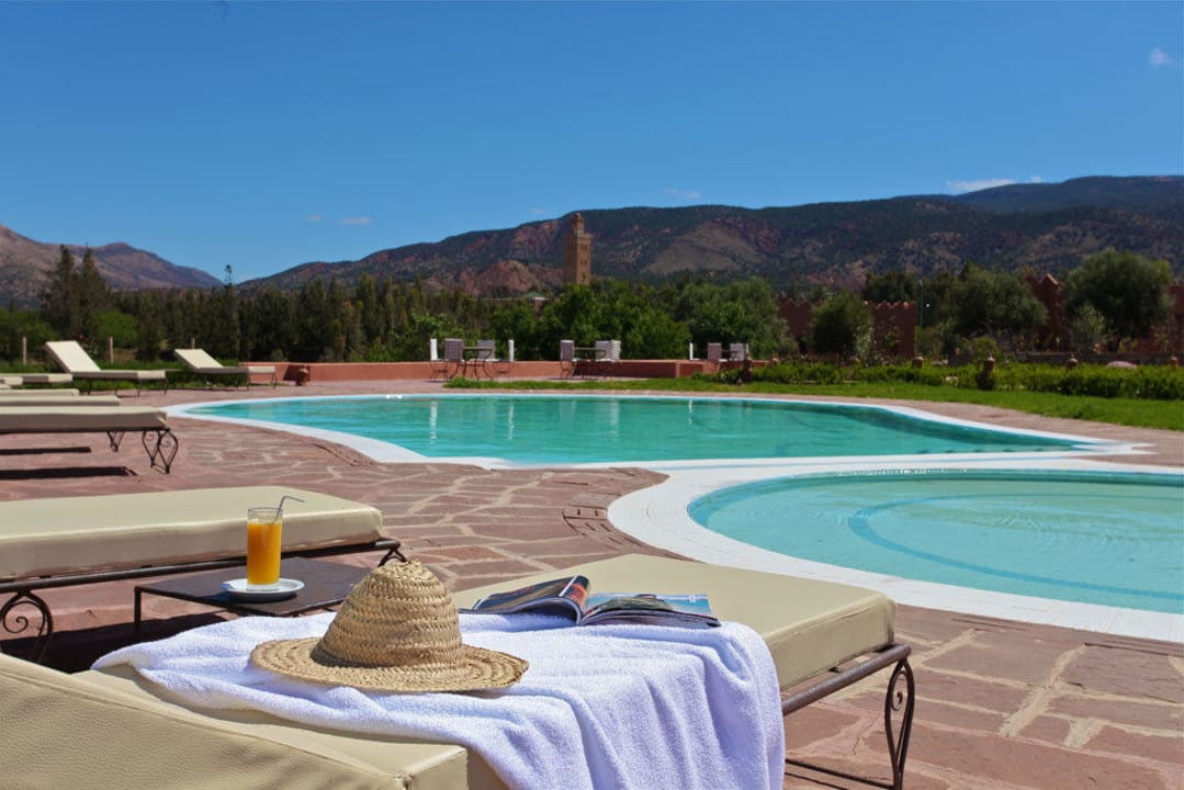 Piscine solarium Hotel Tatfi de l'Atlas