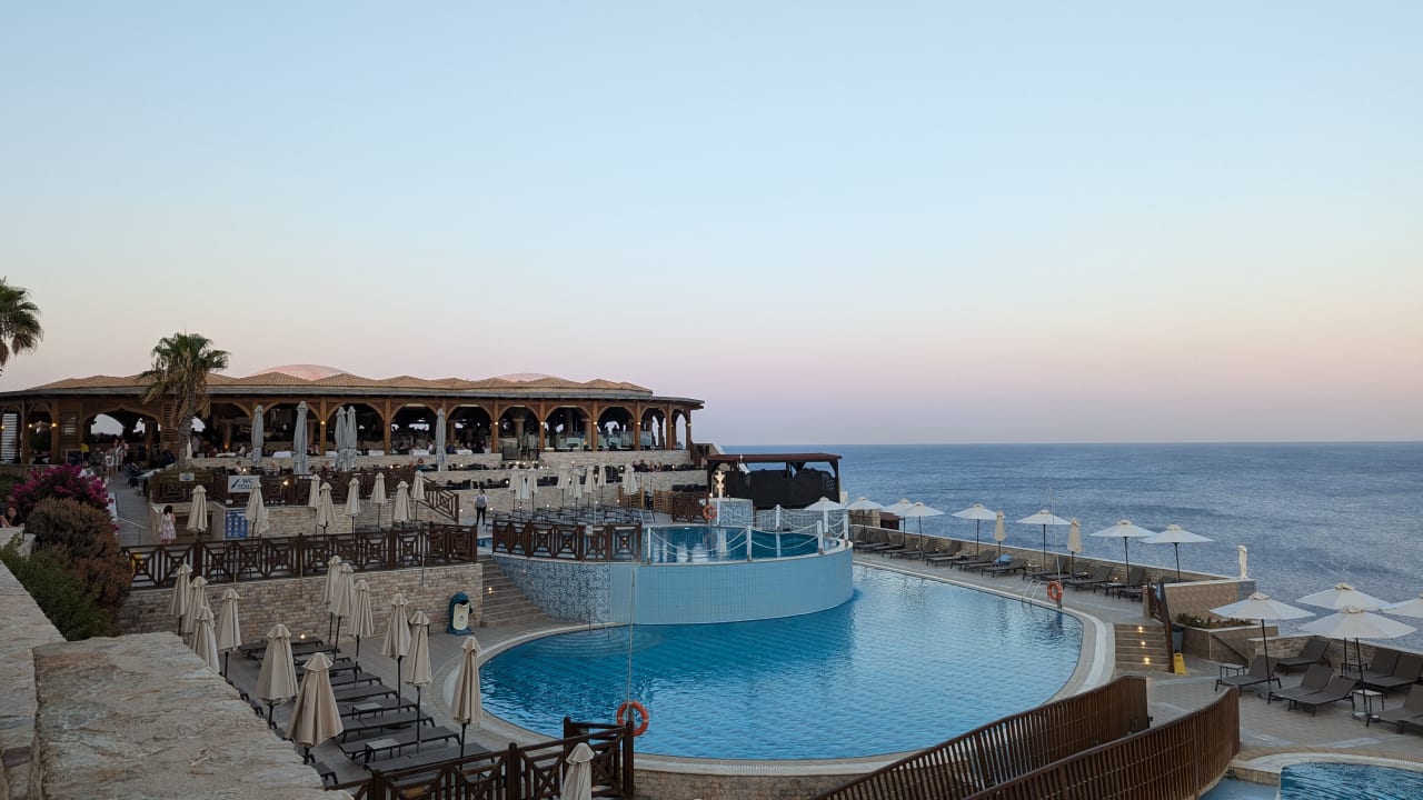 Außenansicht Hotel Kalithea Horizon Royal