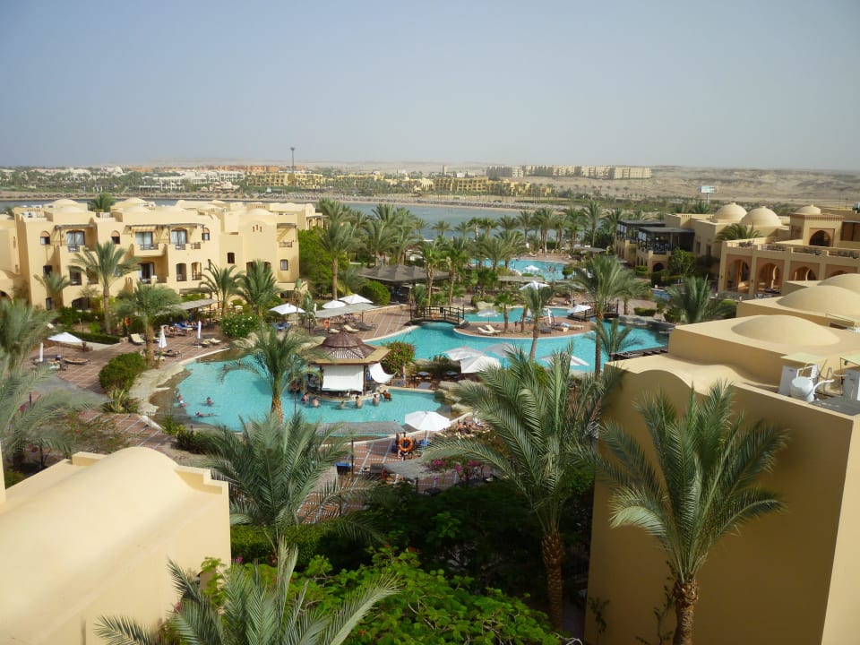 Turmausicht Poolseite Steigenberger Coraya Beach - Adults only