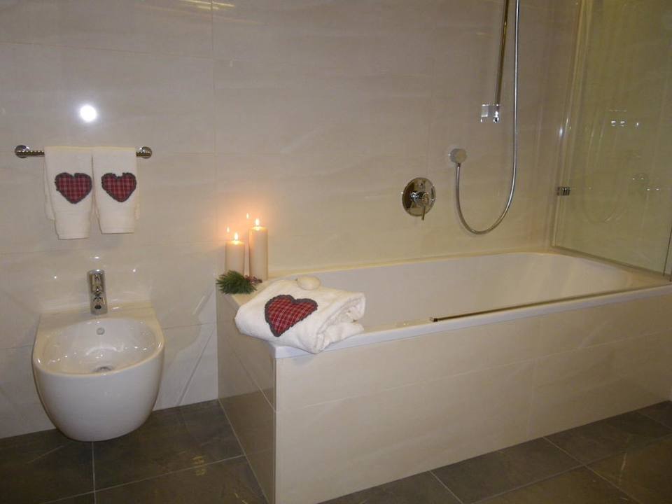 Neuer Badezimmerbereich Dolasilla Mountain Chalet Pra Ronch