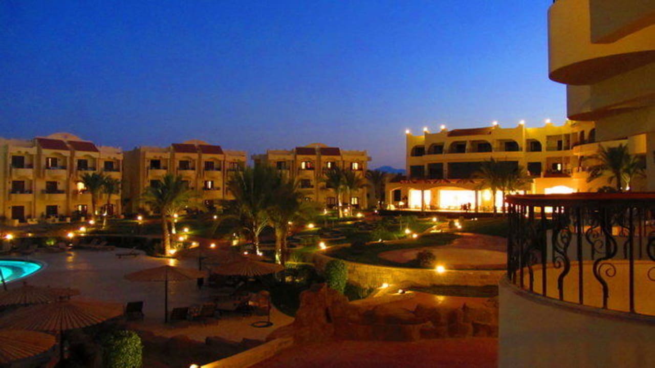 Nocą Coral Hills Resorts & SPA