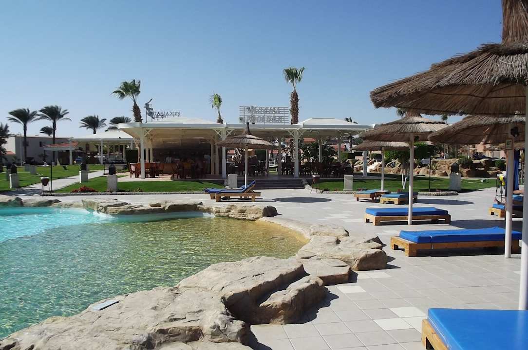 Poollandschaft Beach Albatros Resort