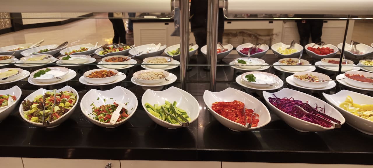 Gastro Well Palace Side